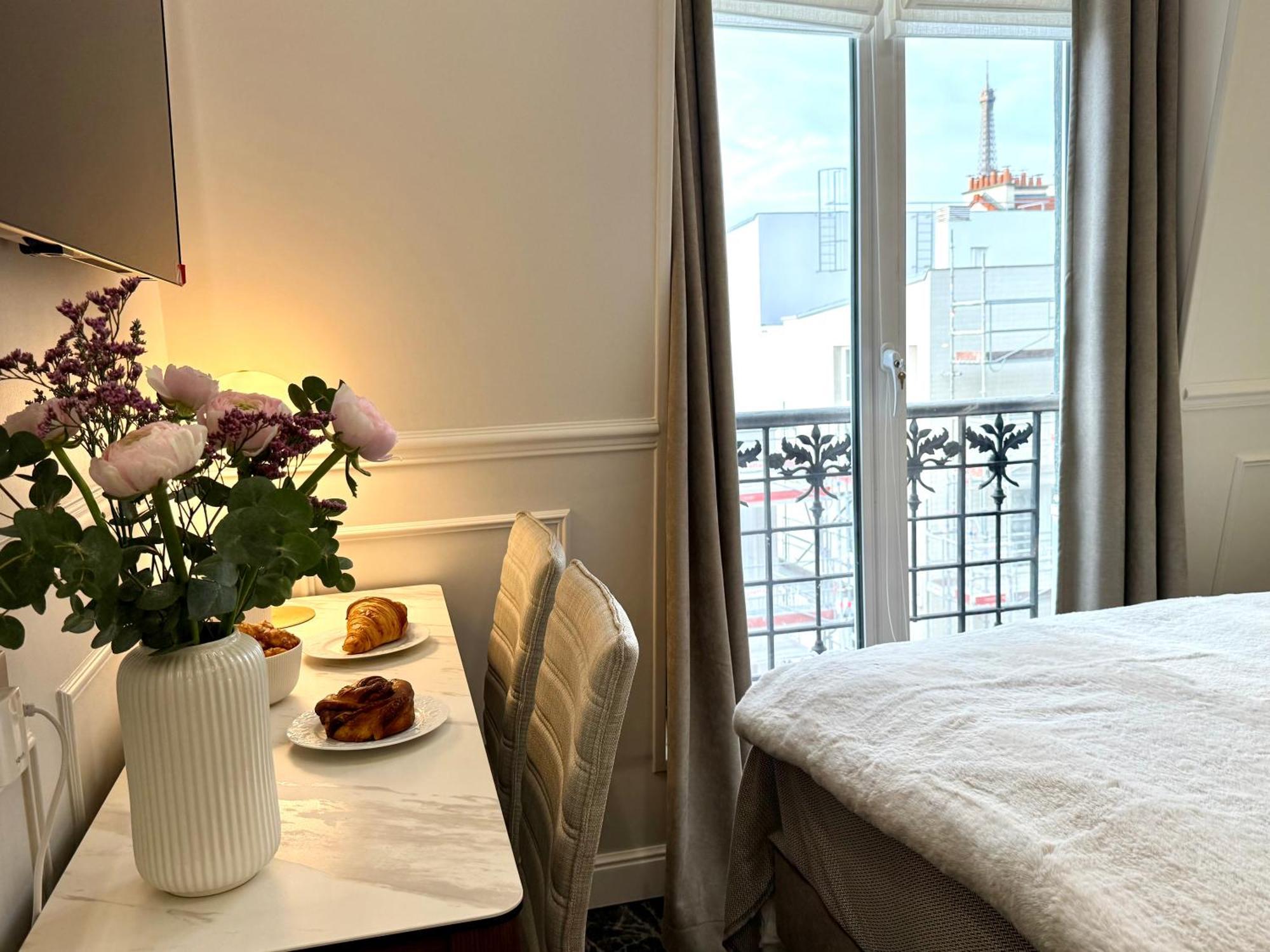 Appartement Vue Tour Eiffel Parijs